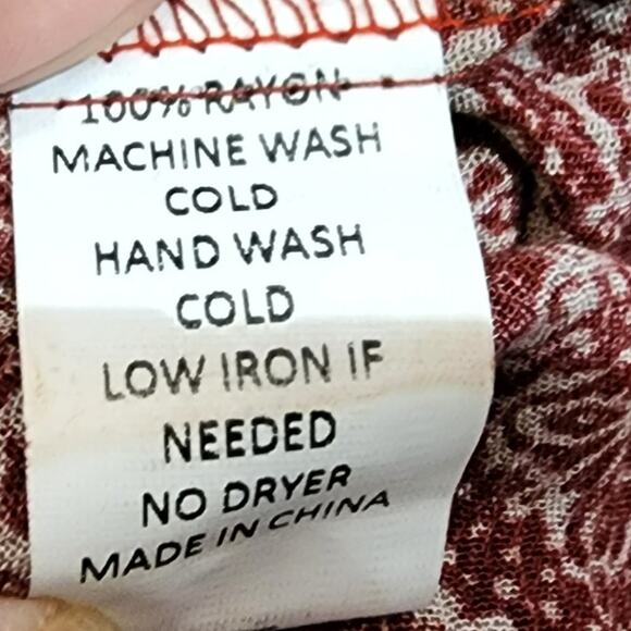 Brandy Melville Romper Women XS to S Maroon Red Medallion Pattern Back Cutouts - Picture 6 of 7